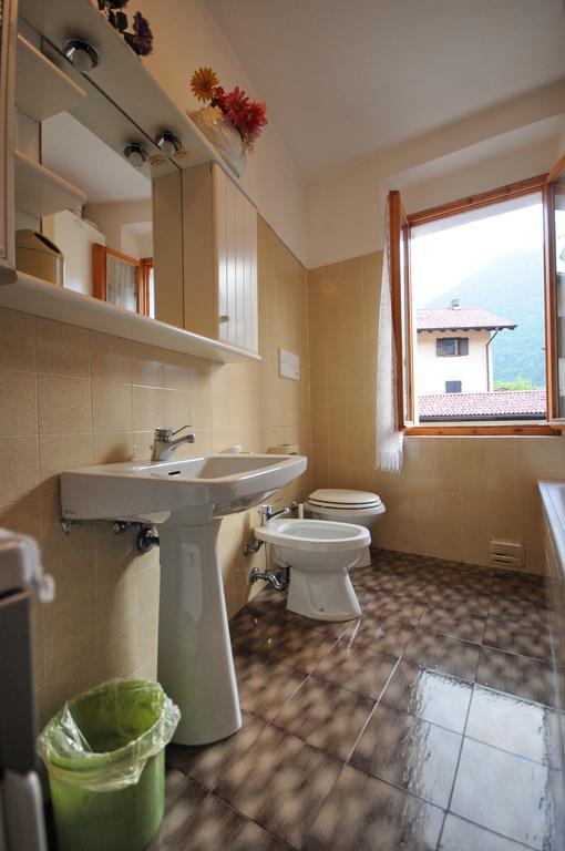 Villa Casa Anna Pieve Di Ledro Zimmer foto